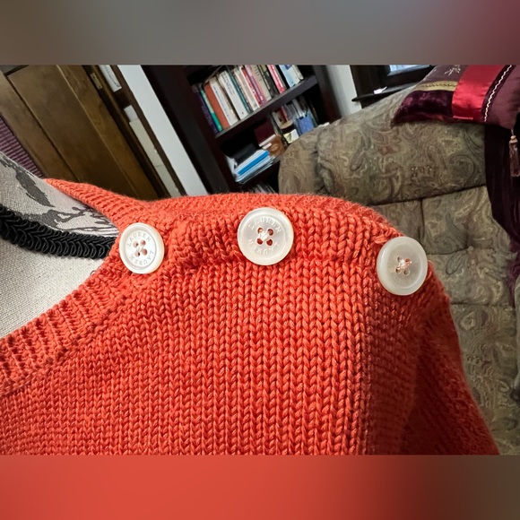 Ralph Lauren Orange Sweater in Women’s Size Medium - Picture 4 of 5